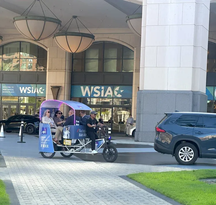 Pedicab sightseeing tour along San Diego Embarcadero